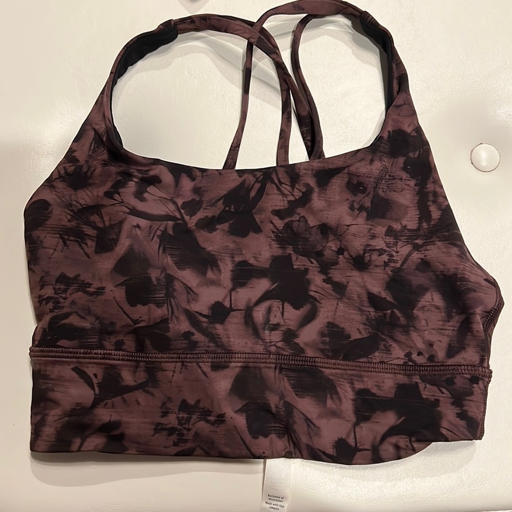 Lululemon sports bra